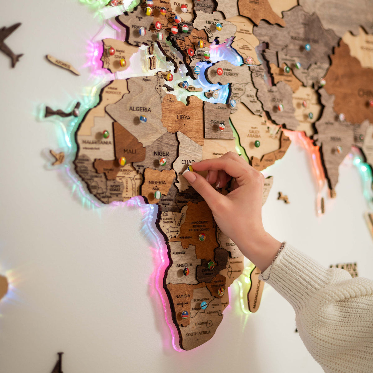 3D LED Wooden World Map 2.0 (with acrylic background)